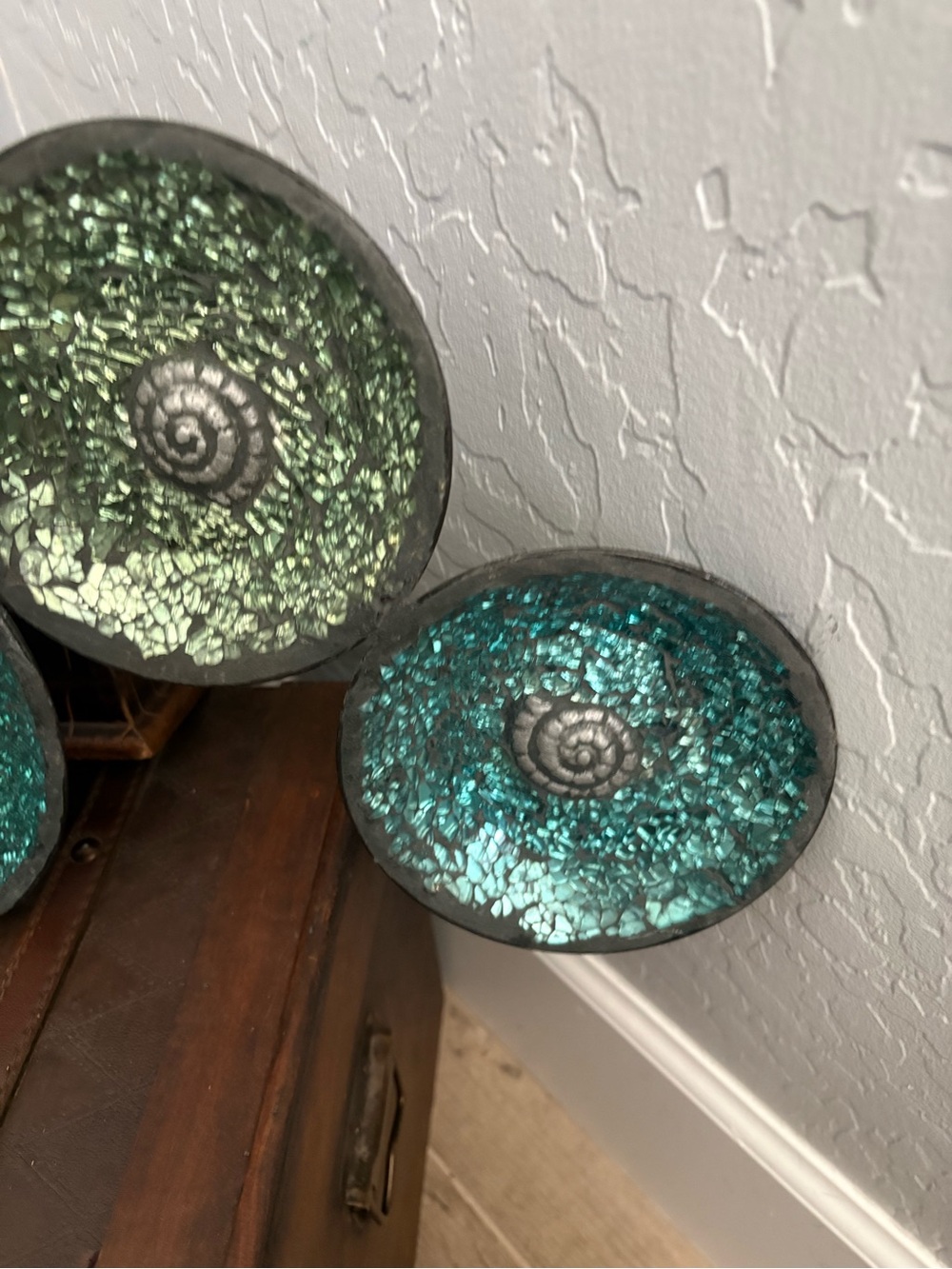 Source Unknown Iridescent Green Teal Sea Glass Wall Bowls - Set of 5 - Picture 2 of 5